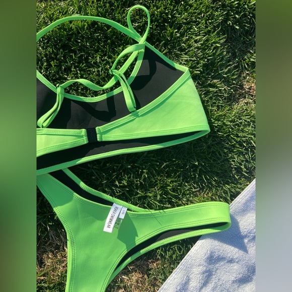 HOAKA SWIM CLEAROUT - Picture 10 of 10